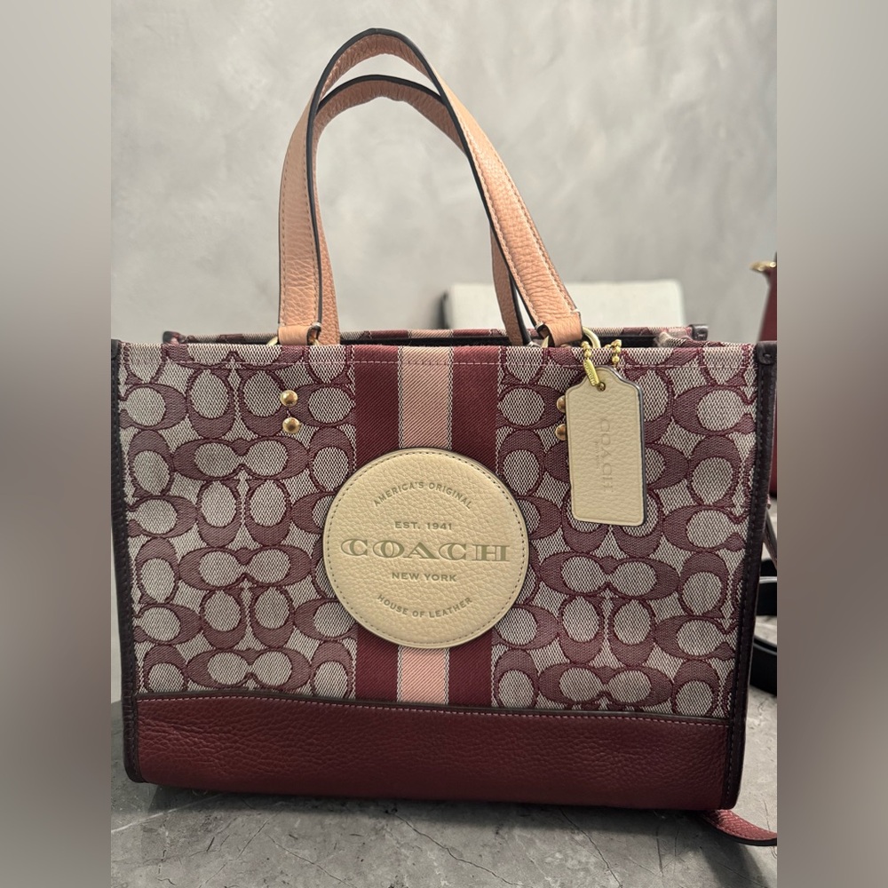 Coach Dempsey Carryall in Signature Jacquard